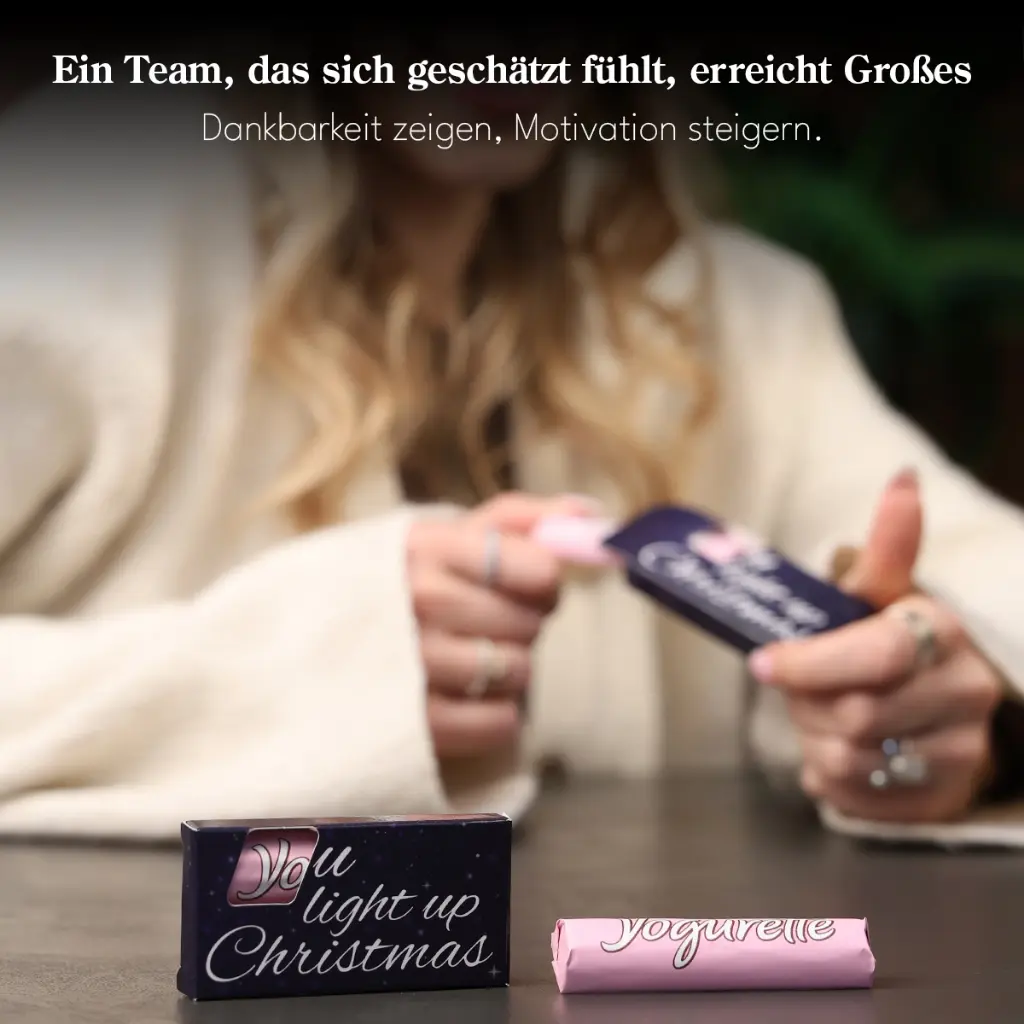 "YOu light up christmas"- Yogurette